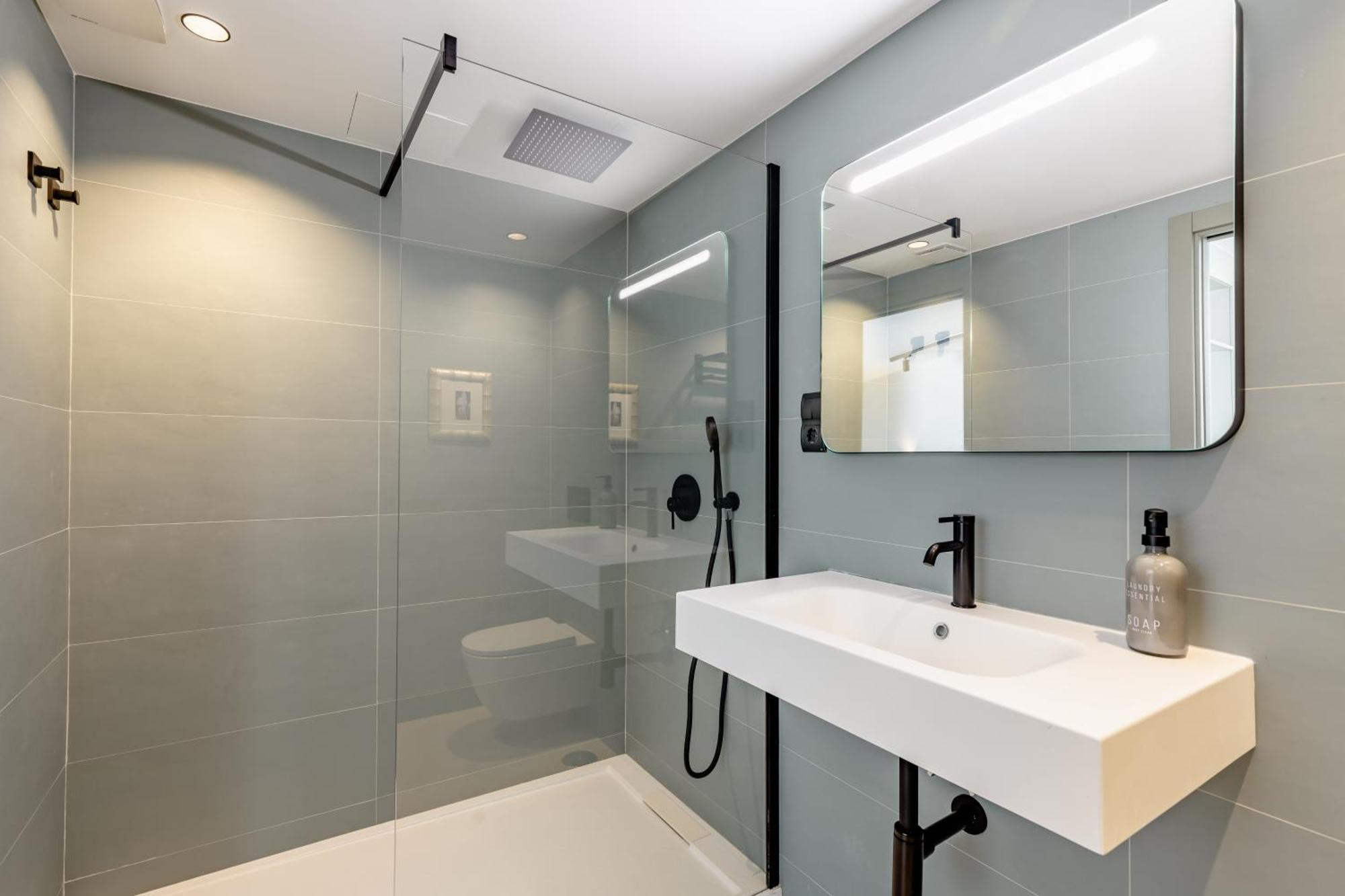 Atarazanas Suite, Atico Con Terraza Málaga Exterior foto
